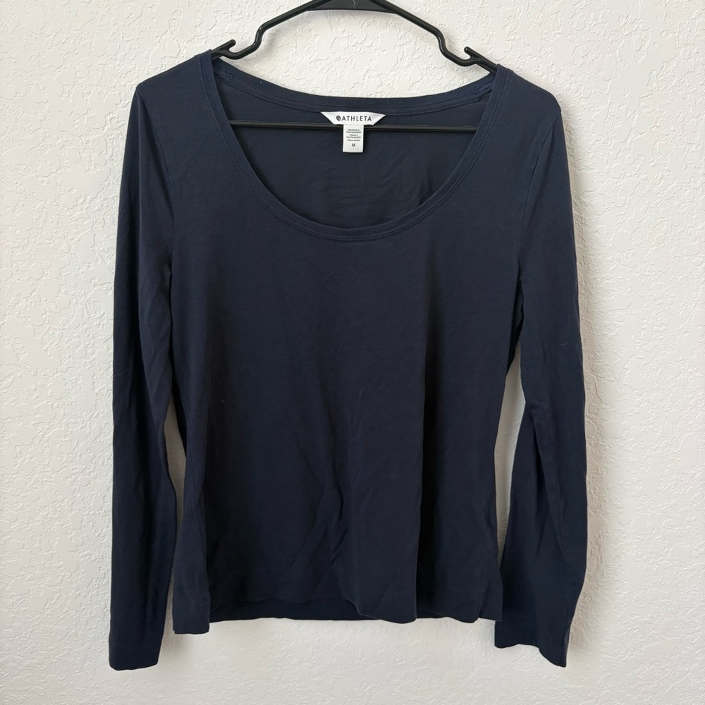 Athleta Women's Navy Long Sleeve Scoop Neck Top, Size Medium